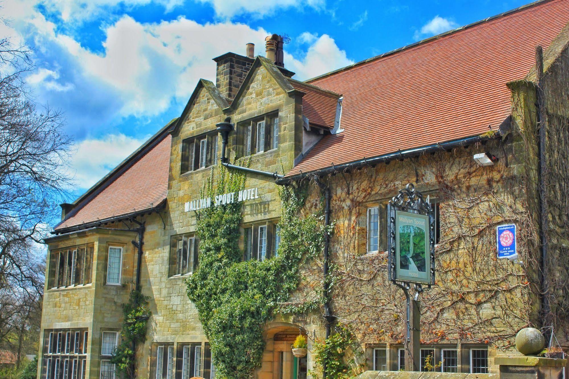 Mallyan Spout Hotel Goathland Exterior photo