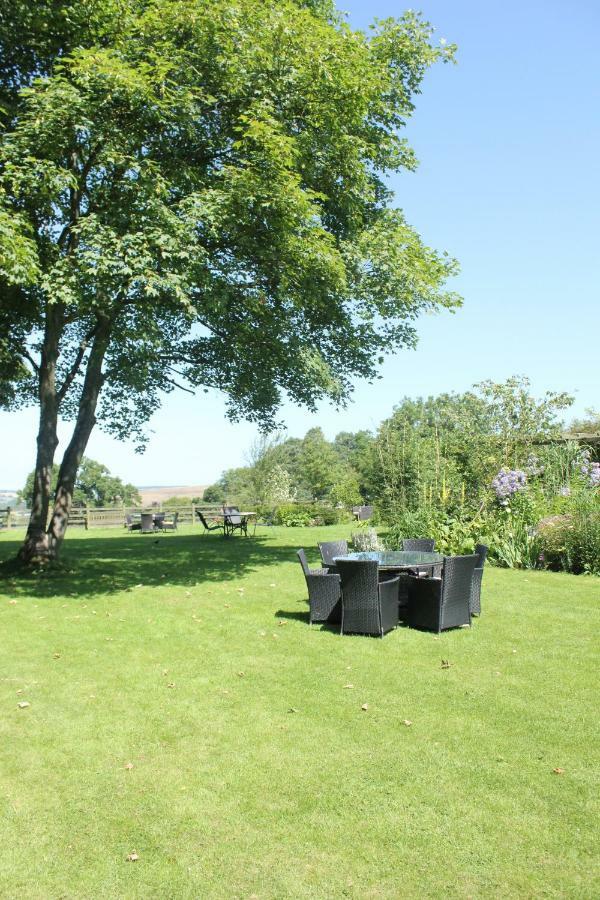 Mallyan Spout Hotel Goathland Exterior photo